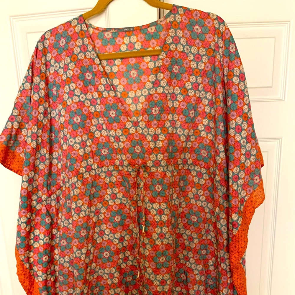 matta designer Cinch top with drawstring.